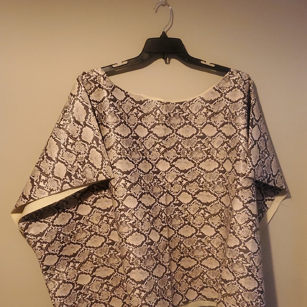 Chic Snake Print Women's Blouse
